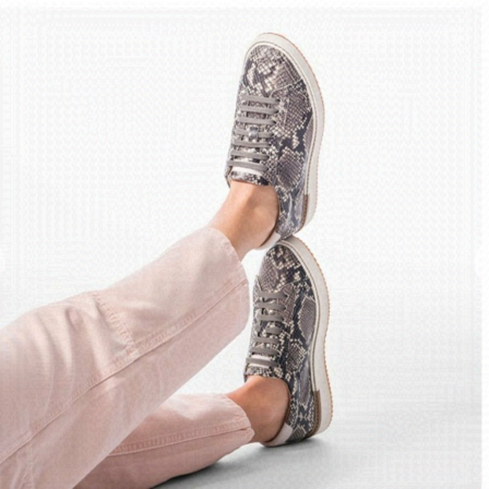 Hush Puppies Sabine Snake Print Leather Sneakers Size 6.5